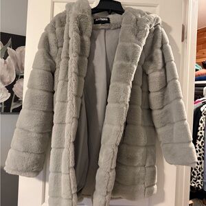 Apparis Goldy Coat — Granite